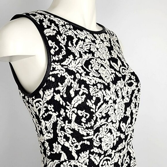 Cleo Petites Women's Sleeveless Black White Midi Dress Fit & Flare Stretch Sz 6 - Picture 3 of 14